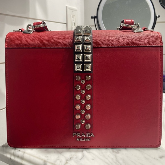 Authentic red Prada Elektra bag in excellent condition with minimal wear. - Picture 2 of 15